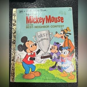 Walt Disney little golden book Mickey Mouse and the Best Neighbor Contest 1978